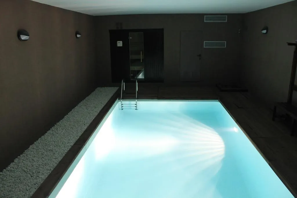 Casa-Nova Suites contacts